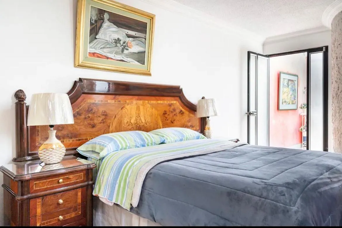 Suite Lili Quito 0*,  Équateur